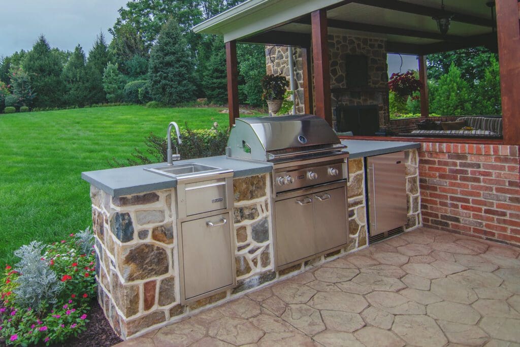 outdoor kitchen