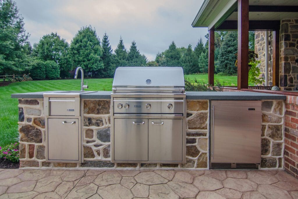outdoor kitchen