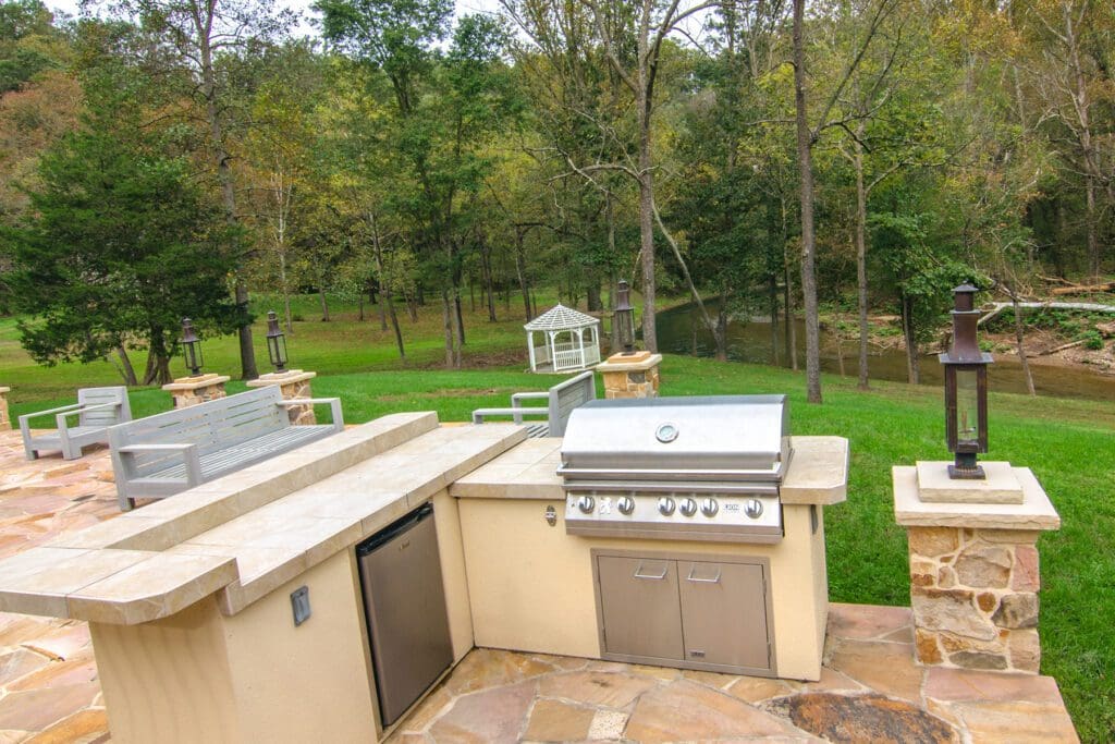 outdoor kitchen