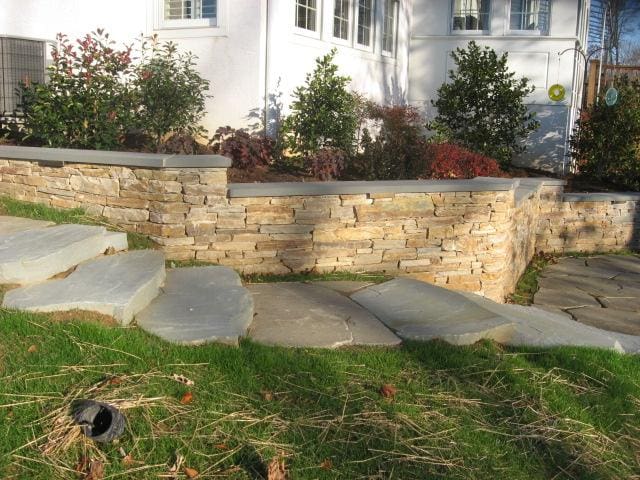 stone retaining wall